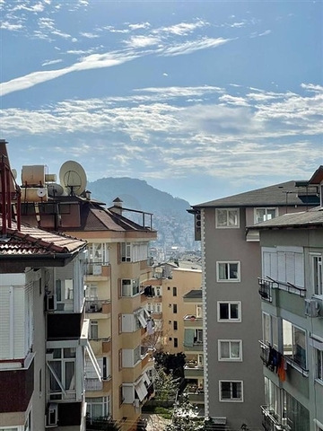 1+1 apartment in the center of Alanya in a new building