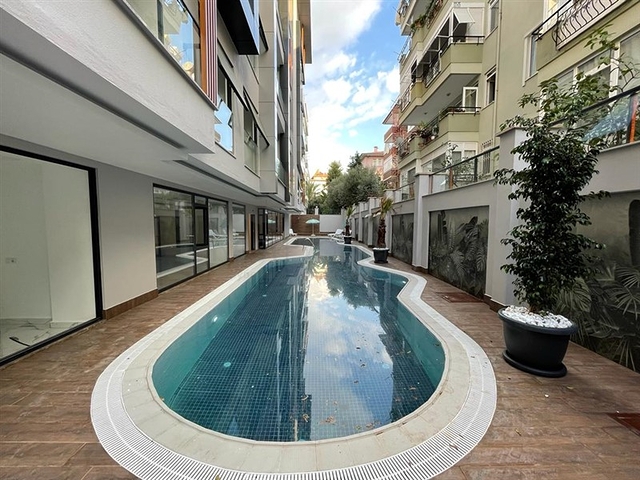 1+1 apartment in the center of Alanya in a new building