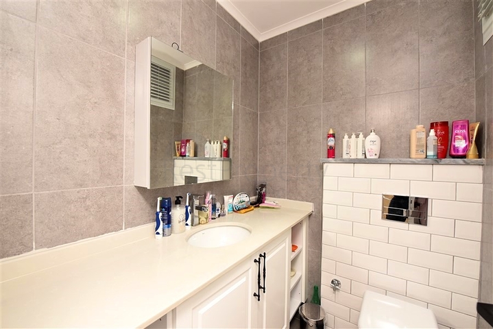 Oba penthouse with a beautiful view