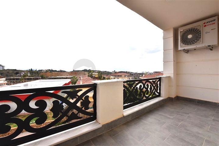 Oba penthouse with a beautiful view