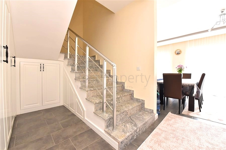 Oba penthouse with a beautiful view