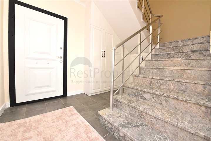 Oba penthouse with a beautiful view