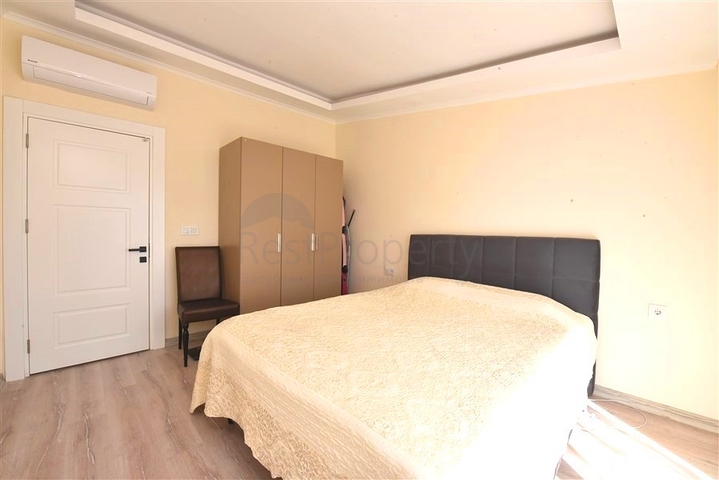 Oba penthouse with a beautiful view