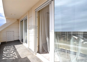 Oba penthouse with a beautiful view