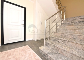 Oba penthouse with a beautiful view