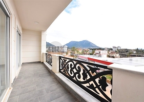 Oba penthouse with a beautiful view