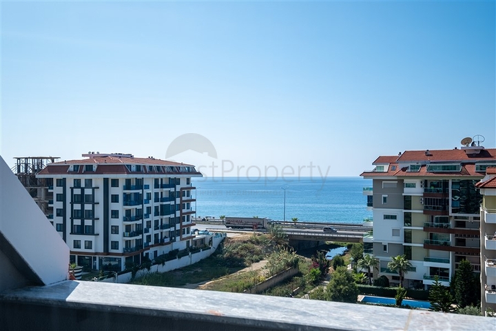 4+1 penthouse in Kestel district 