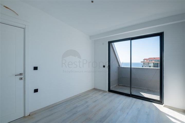 4+1 penthouse in Kestel district 