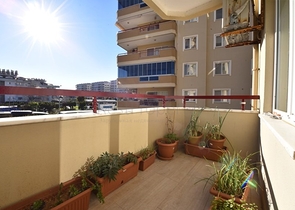 3+1 apartment with separate kitchen in the center of Alanya