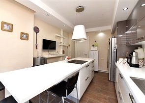 3+1 apartment with separate kitchen in the center of Alanya