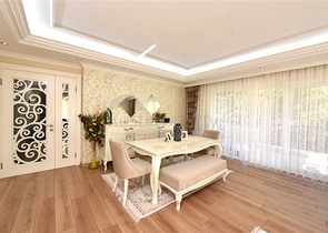 3+1 apartment with separate kitchen in the center of Alanya