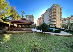 3+1 apartment with separate kitchen in the center of Alanya