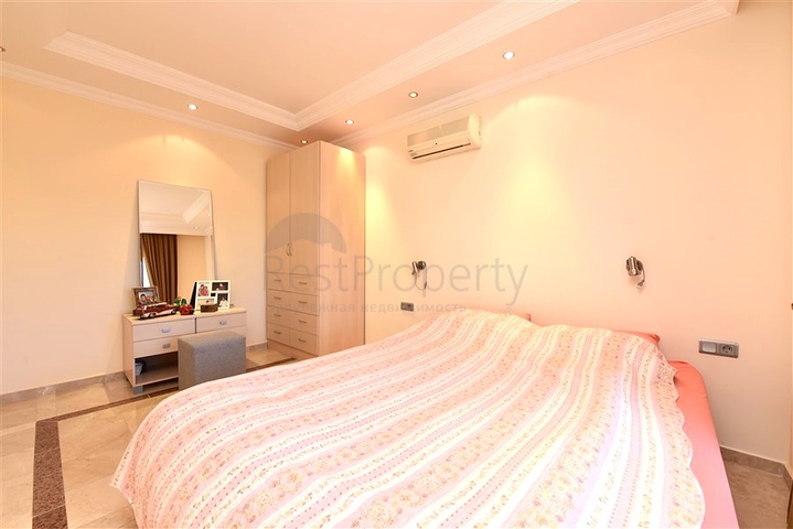 Large apartment on the first line