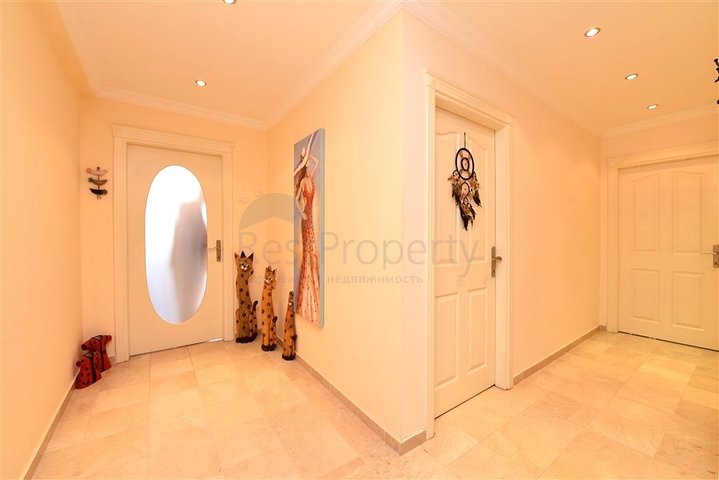 Large apartment on the first line