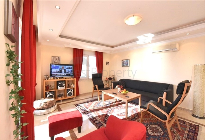 Large apartment on the first line