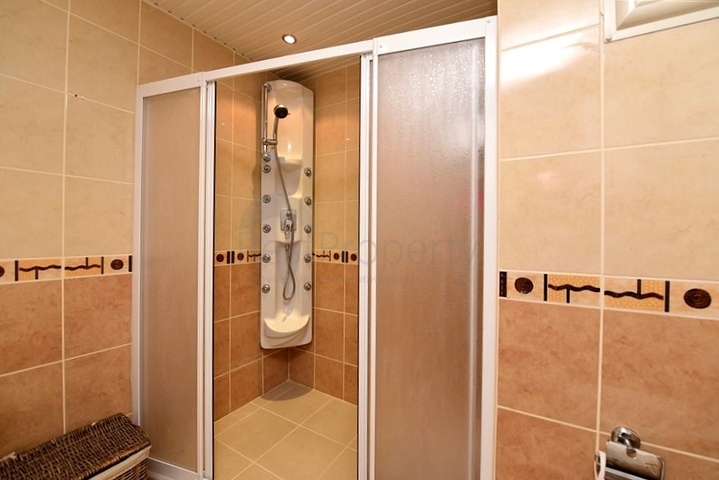 Large apartment on the first line