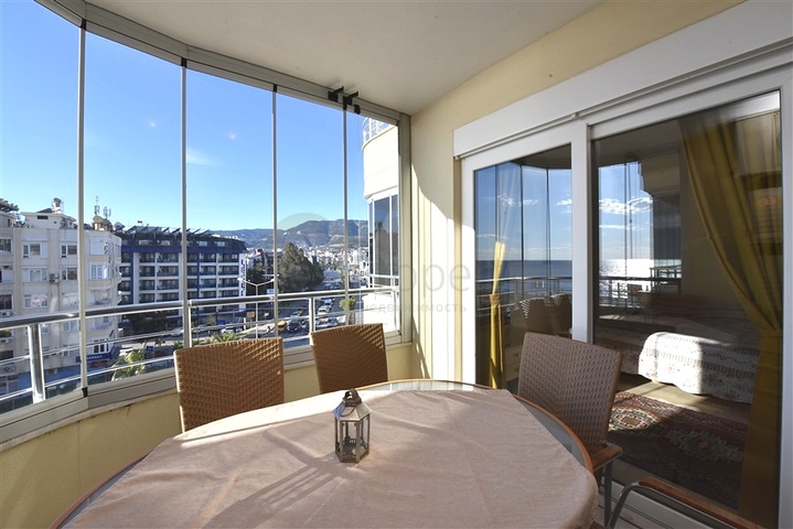 Large apartment on the first line