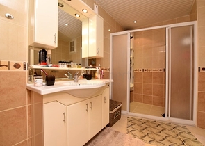 Large apartment on the first line