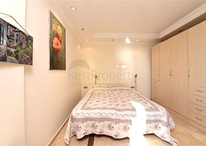 Large apartment on the first line