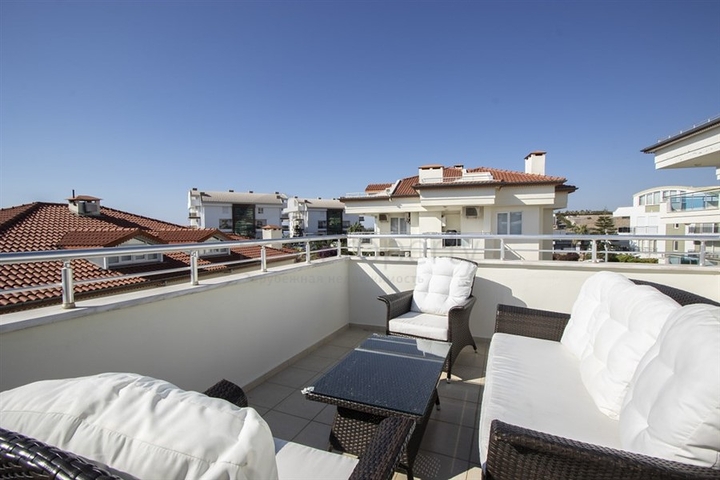 3+1 penthouse in Konakli district within walking distance to the sea