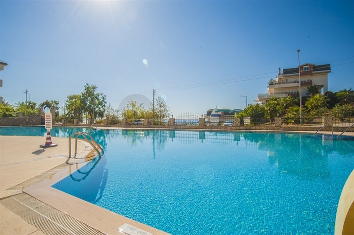 3+1 penthouse in Konakli district within walking distance to the sea