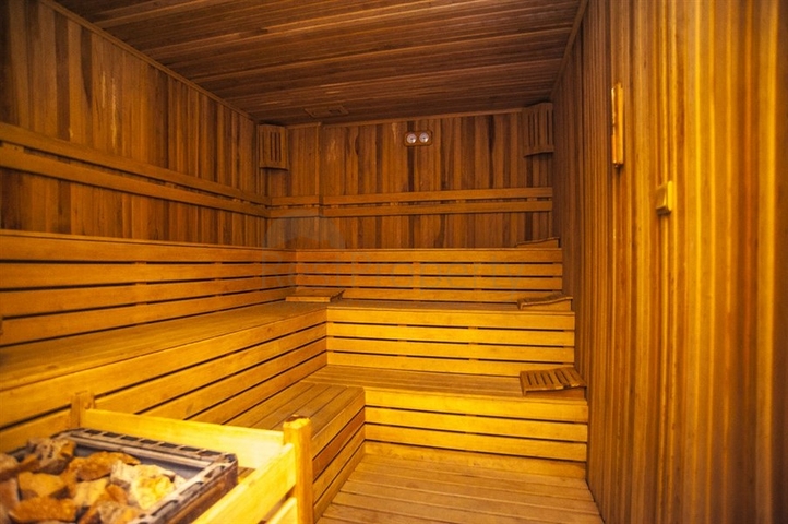 3+1 penthouse in Konakli district within walking distance to the sea