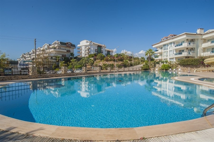 3+1 penthouse in Konakli district within walking distance to the sea