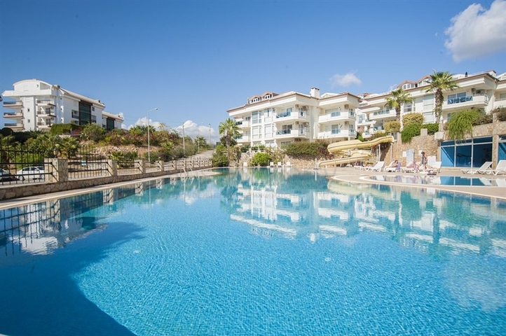 3+1 penthouse in Konakli district within walking distance to the sea