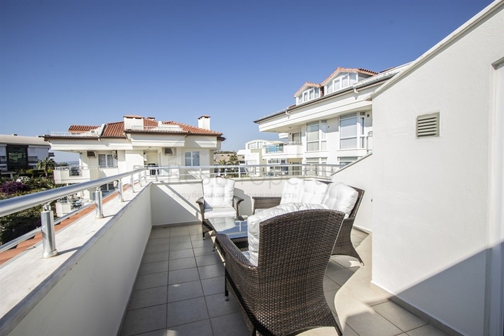 3+1 penthouse in Konakli district within walking distance to the sea