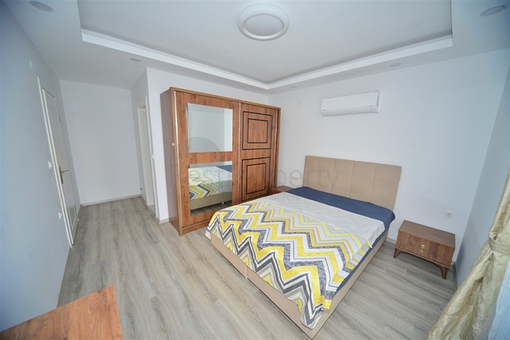 Spacious 3+1 apartments in Mahmutlar