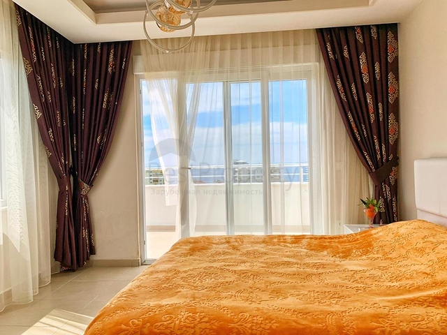 View penthouse from the owner with a 2+1 layout in the Mahmutlar area