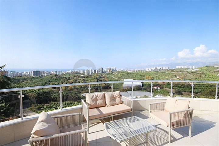 Villa with panoramic sea view