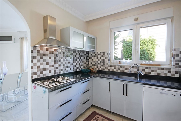 Villa with panoramic sea view