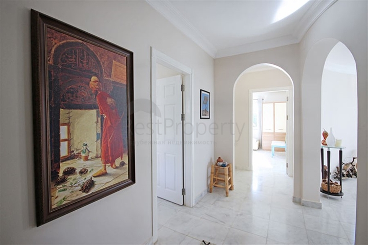 Villa with panoramic sea view