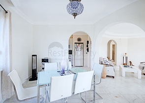 Villa with panoramic sea view