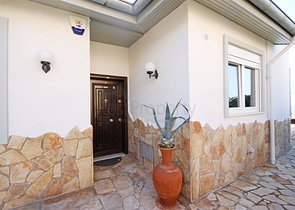 Villa with panoramic sea view