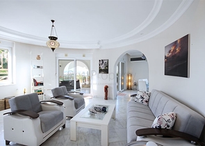 Villa with panoramic sea view