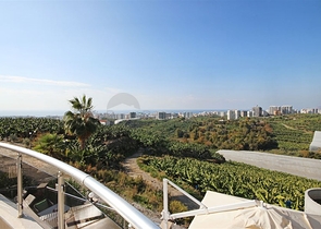 Villa with panoramic sea view