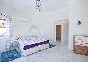 Villa with panoramic sea view