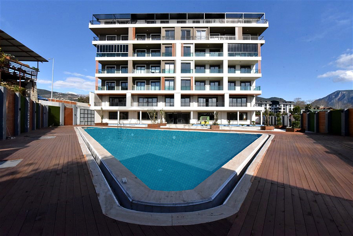 Spacious 3+1 apartment for a large family in Oba district 