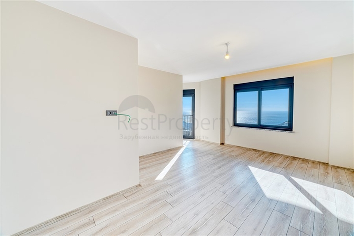 Sea view villas in the central area of Alanya