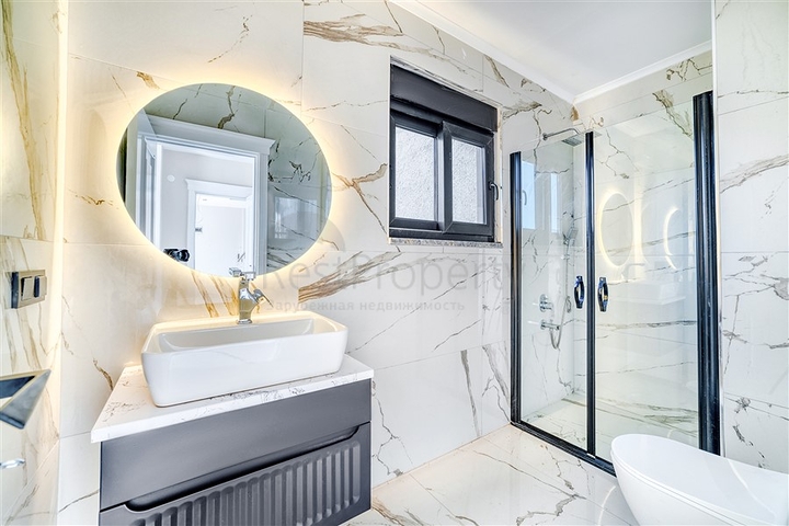 Sea view villas in the central area of Alanya