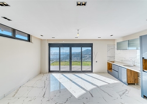 Sea view villas in the central area of Alanya