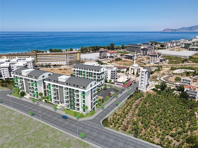 Low-rise complex 350 m from the sea in Kargicak