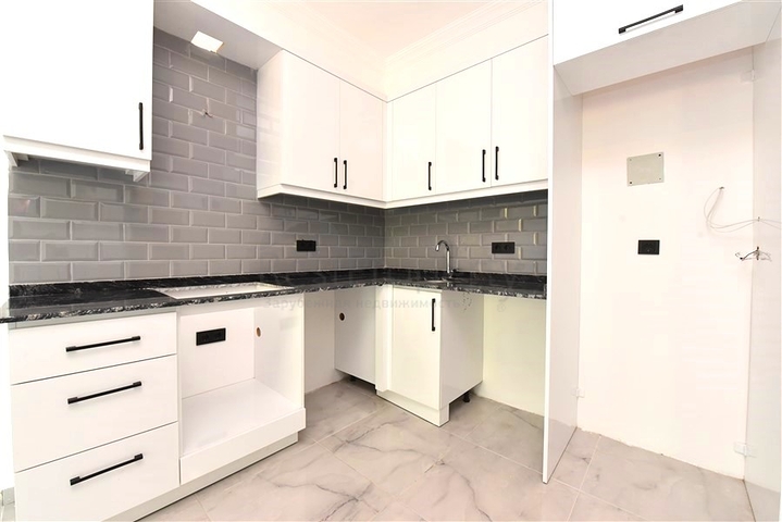 1+1 apartment in Avsallar district