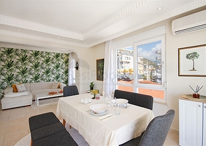 Penthouse with panoramic view in the heart of Alanya