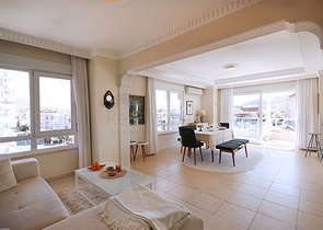 Penthouse with panoramic view in the heart of Alanya