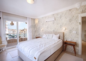 Penthouse with panoramic view in the heart of Alanya