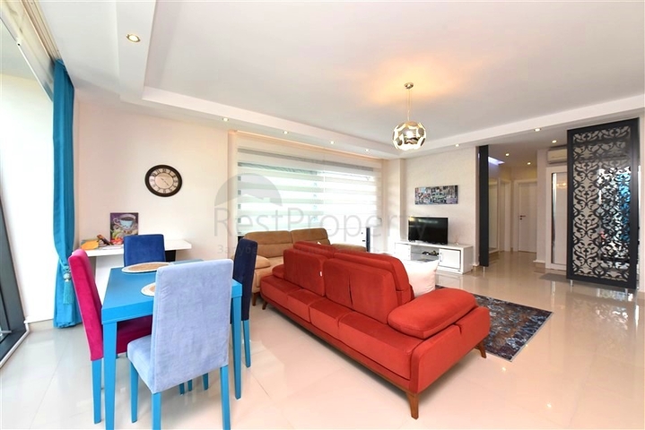 2+1 apartment in a respectable complex 50 meters from the beach in Kargicak district 