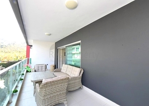 2+1 apartment in a respectable complex 50 meters from the beach in Kargicak district 